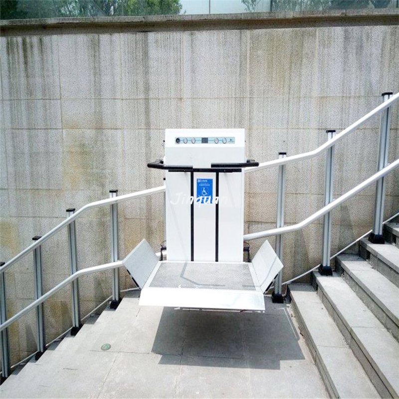 <b>曲線斜掛升降平臺</b>